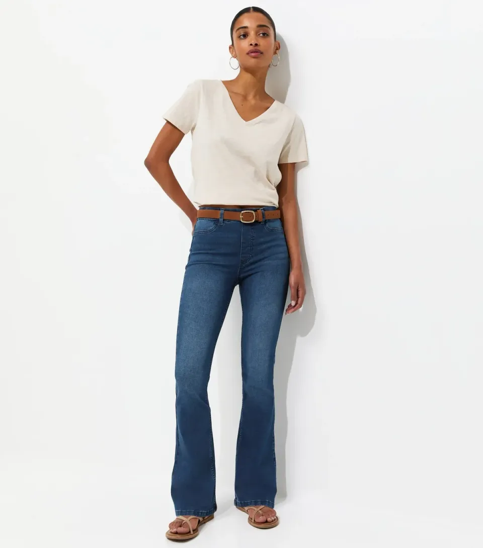 Women's Light Blue Pull On Bootcut Jeggings