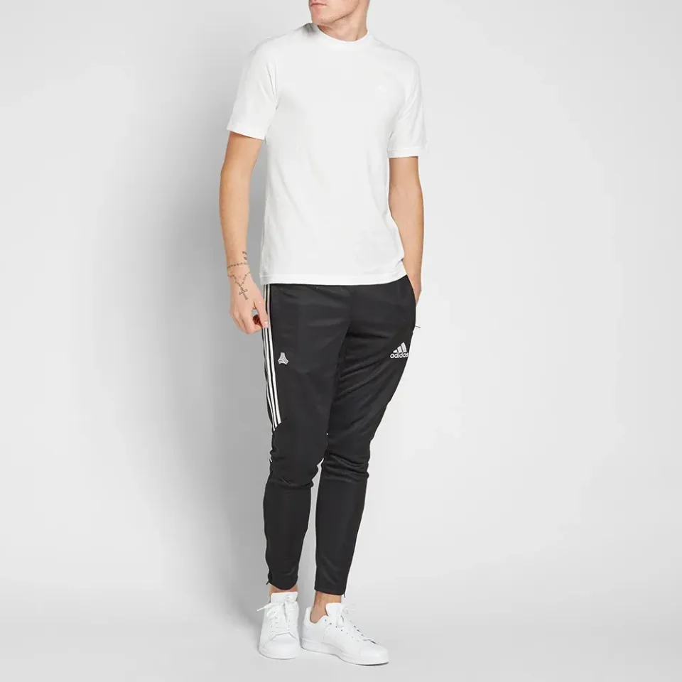 Deluxe Tee