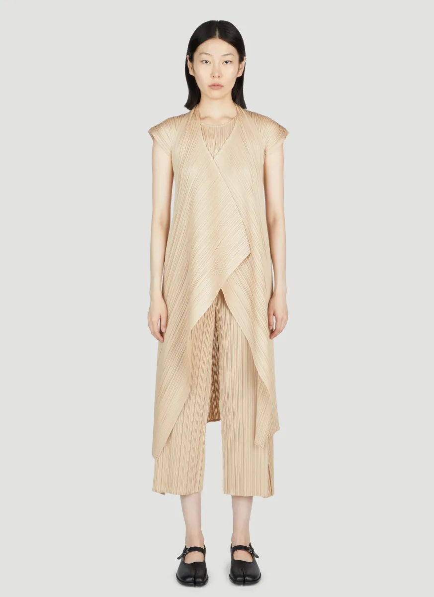 Waterfall Plissé Vest
