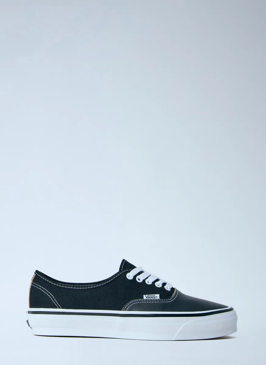 OTW Authentic 44 Siped Vibram Sneakers