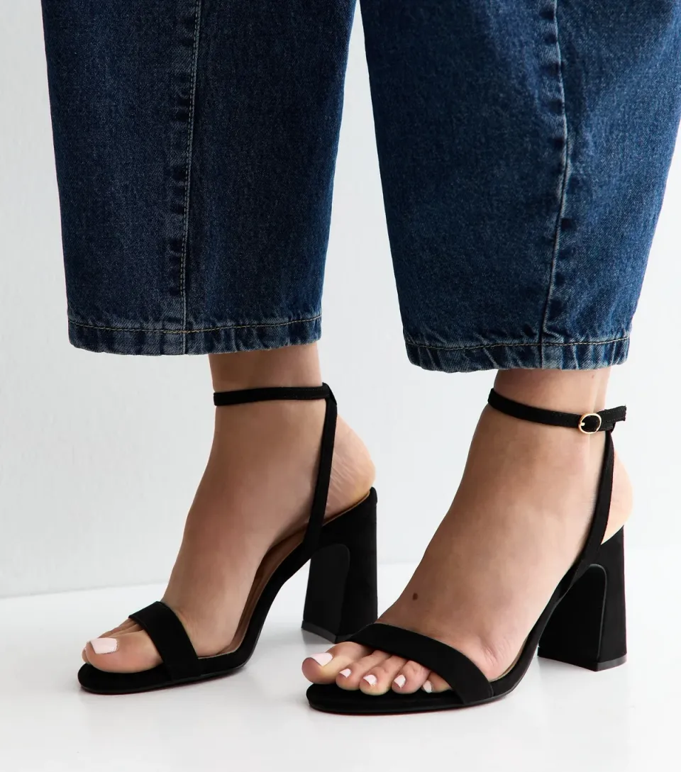 Women's Black Faux Suede Block Heel Sandals