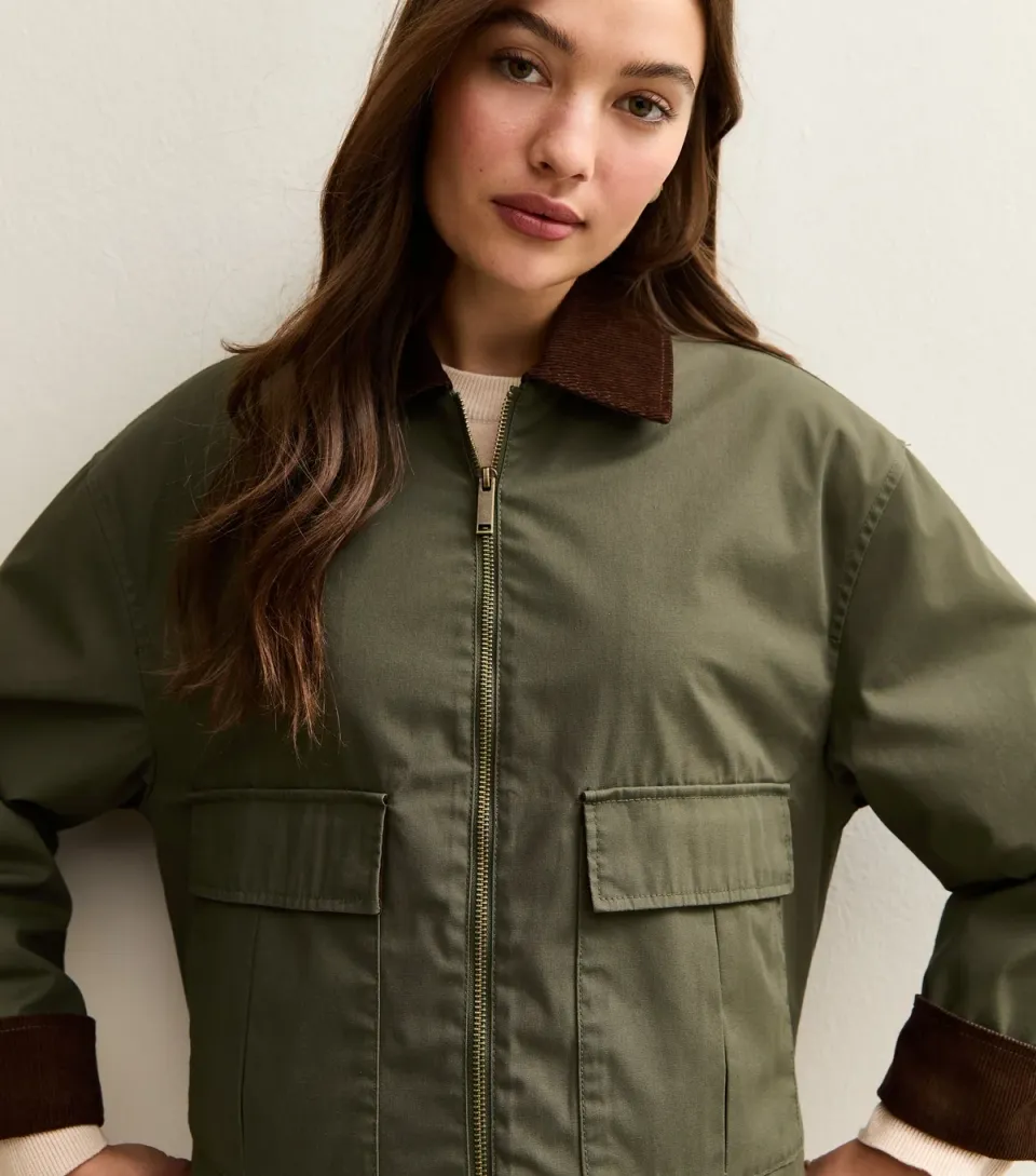 Women's Khaki Contrast Collar Cropped Barn Jacket