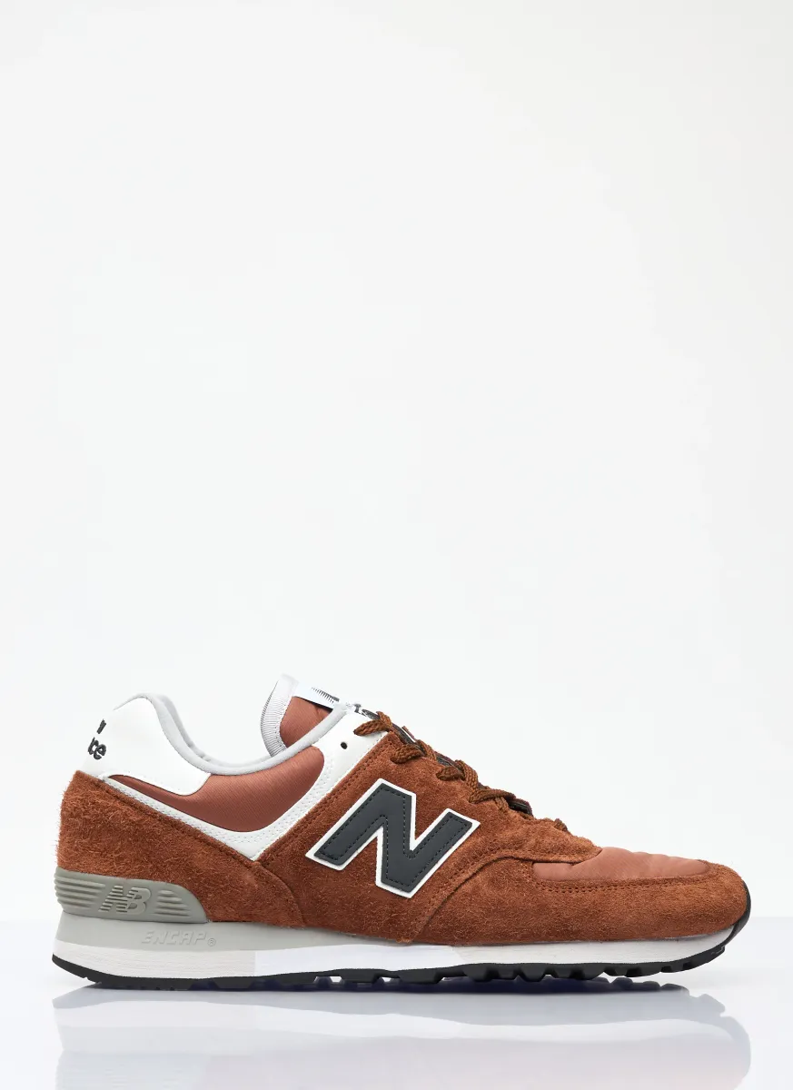 576 Sneakers