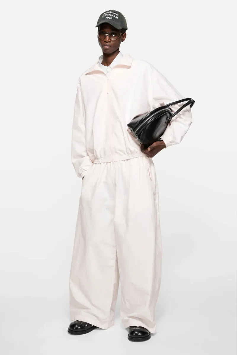 Relaxed fit trousers
