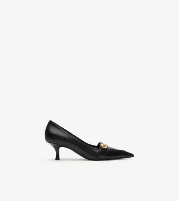 Leather Cotswolds Low Pumps in Black
