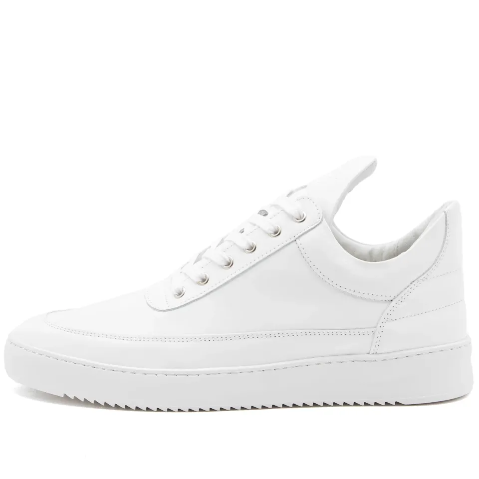 Low Top Sneaker