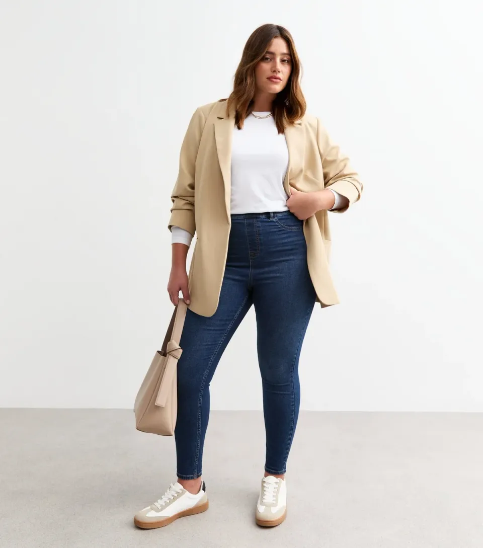 Women's Plus Size Blue Mid Rise Lift & Shape Emilee Jeggings Curves