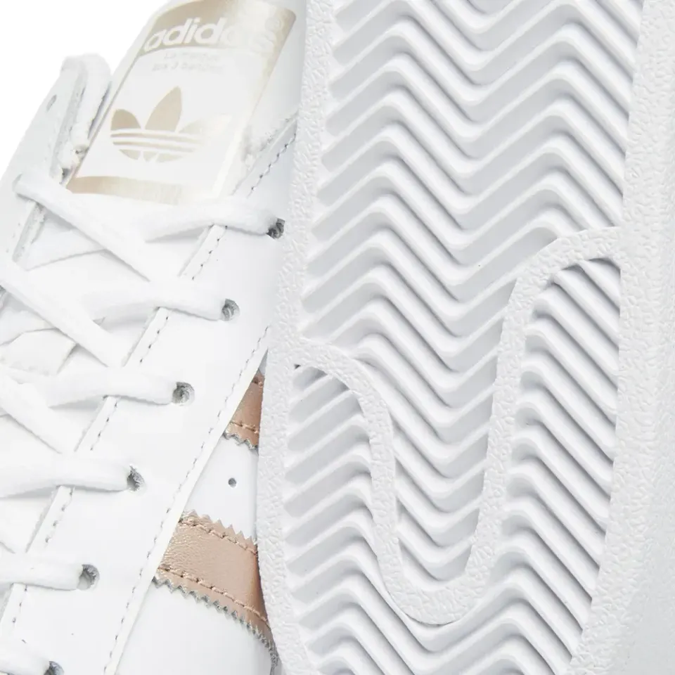 Women's Superstar W