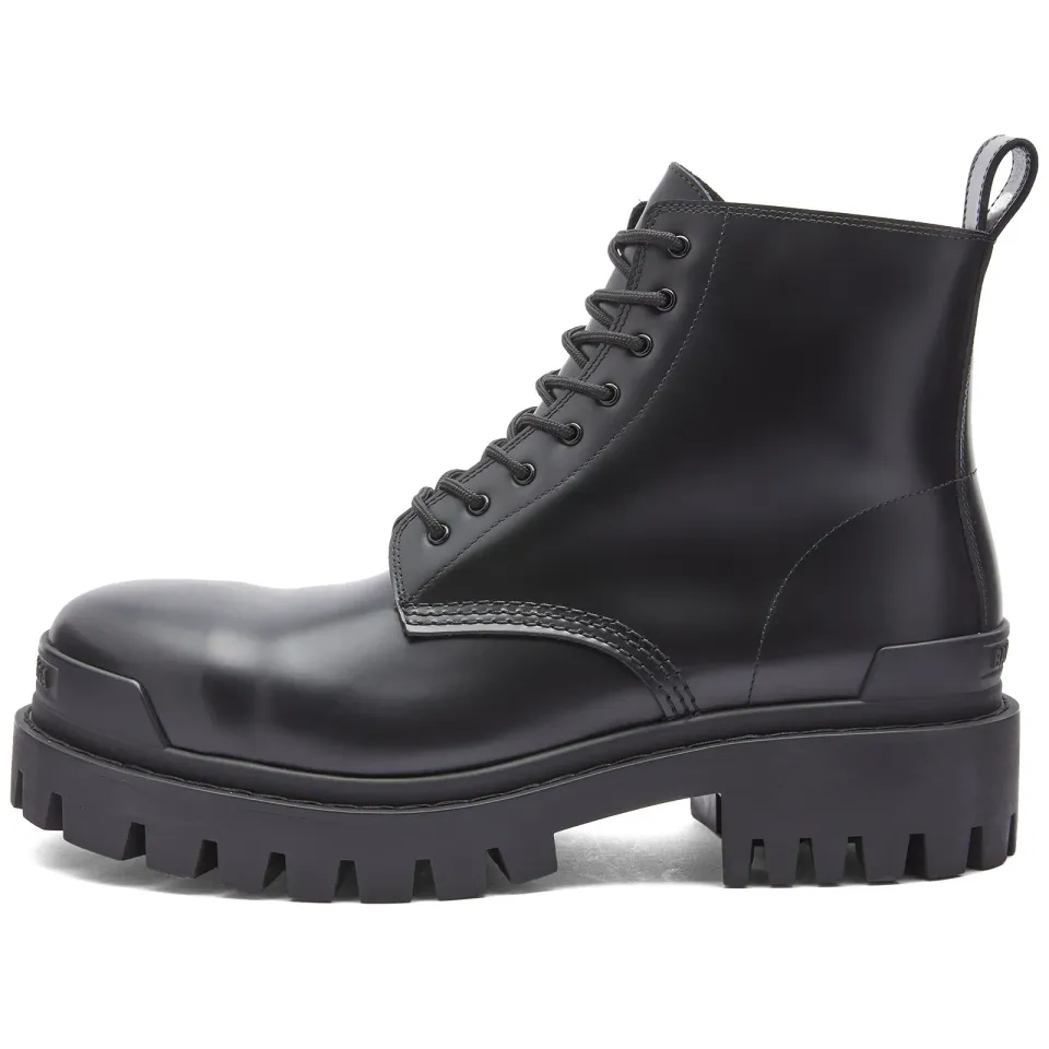 Strike Bootie L20