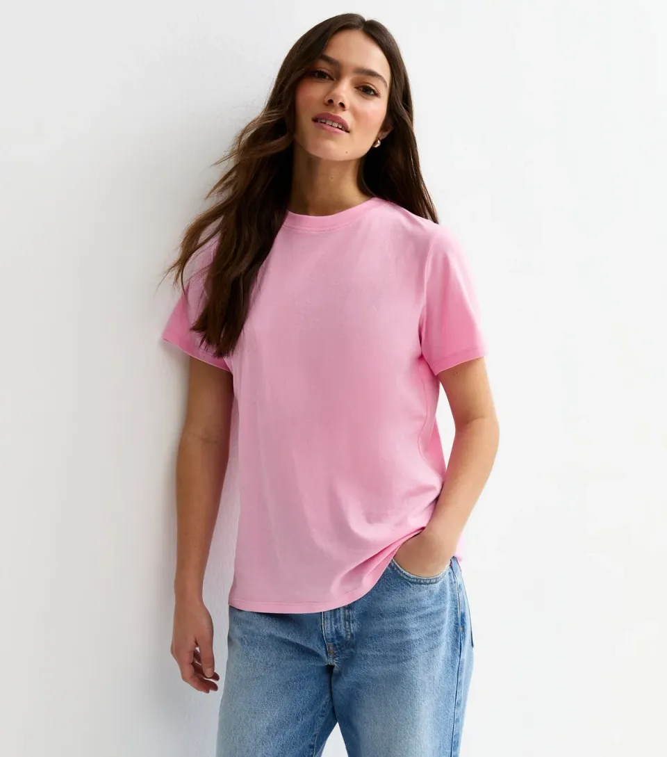 Women's Petite Bright Pink Relaxed Crew Neck T-Shirt
