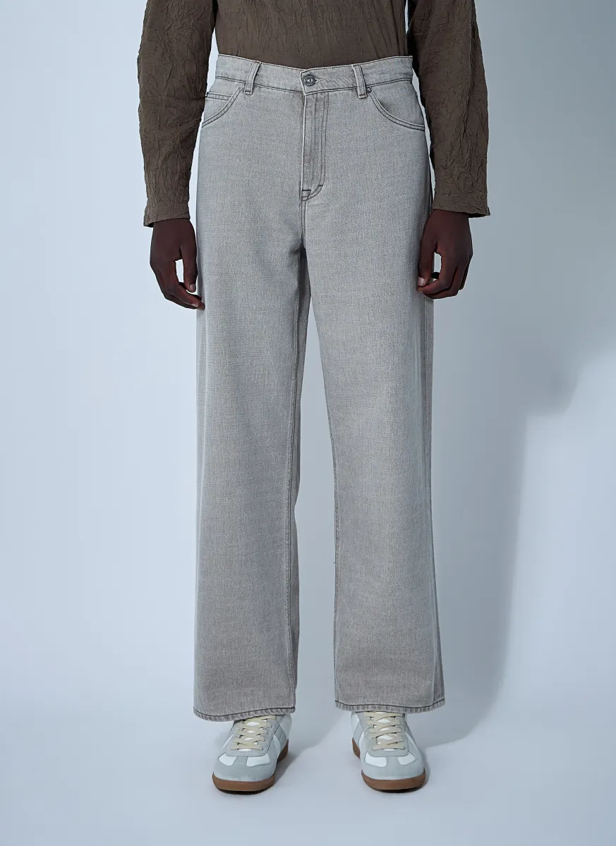 Vast Cut Jeans