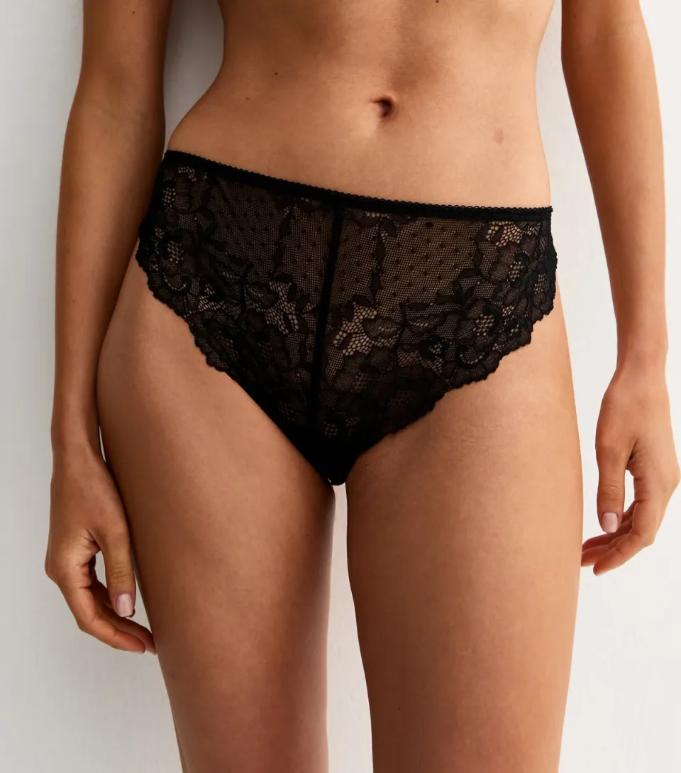 Women's Black Scalloped Lace Thong