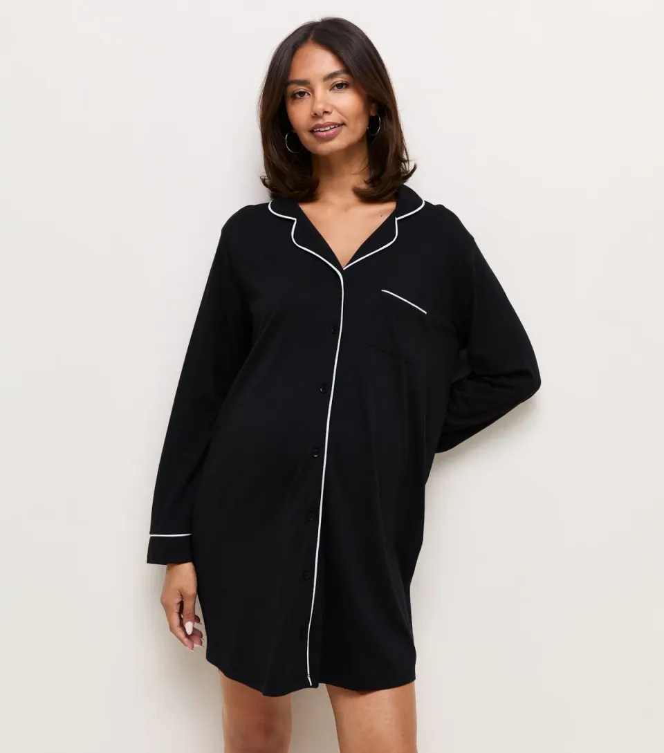 Women's Maternity Black Cotton Revere Collar Night Dress