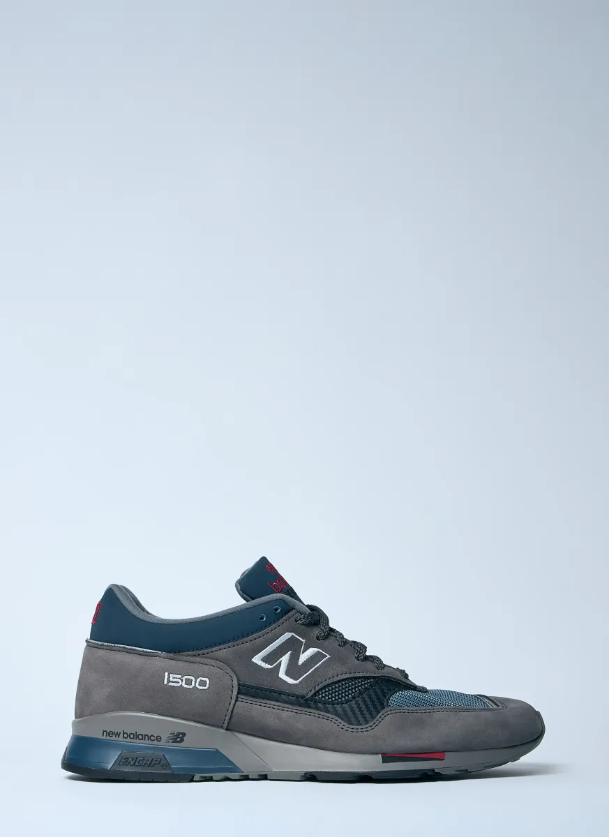 1500 Sneakers