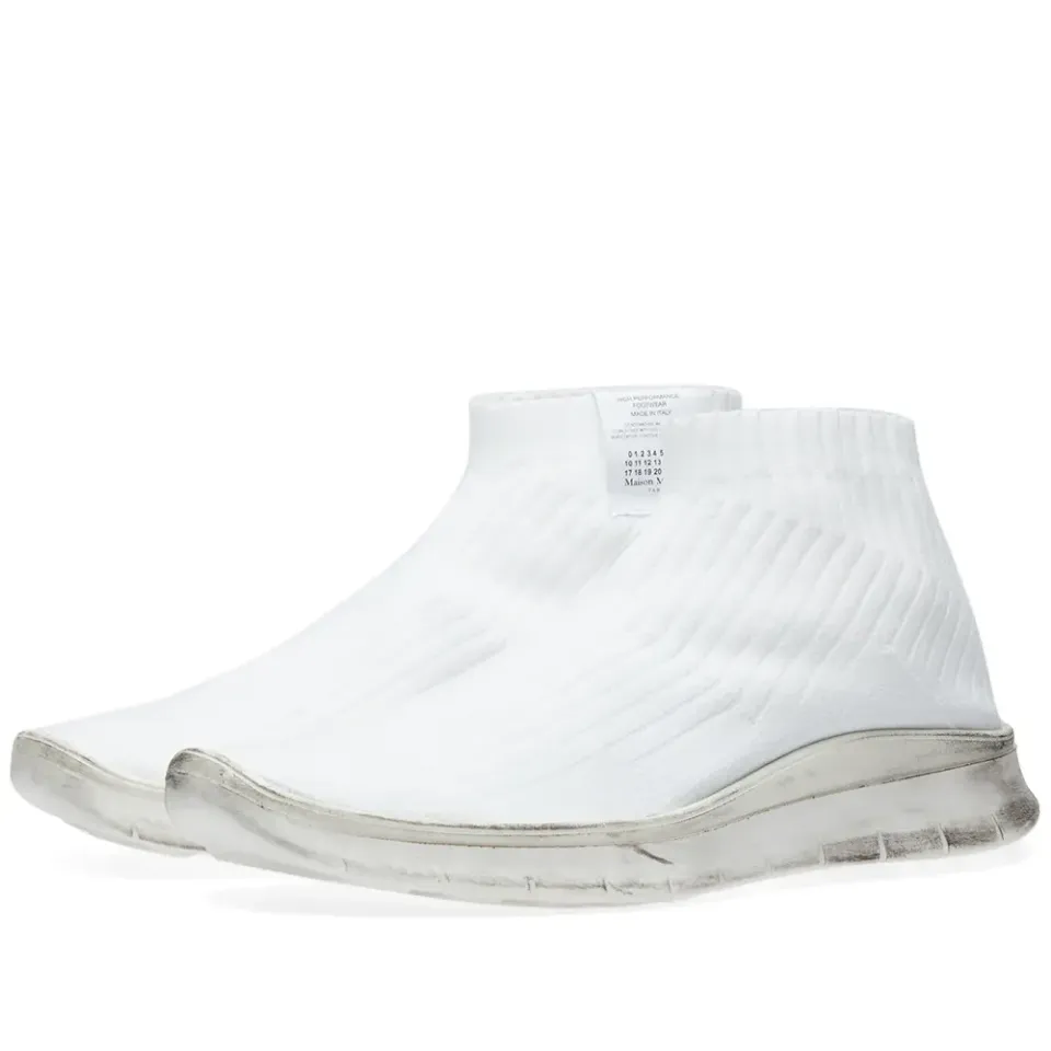 22 Low Sock Sneaker