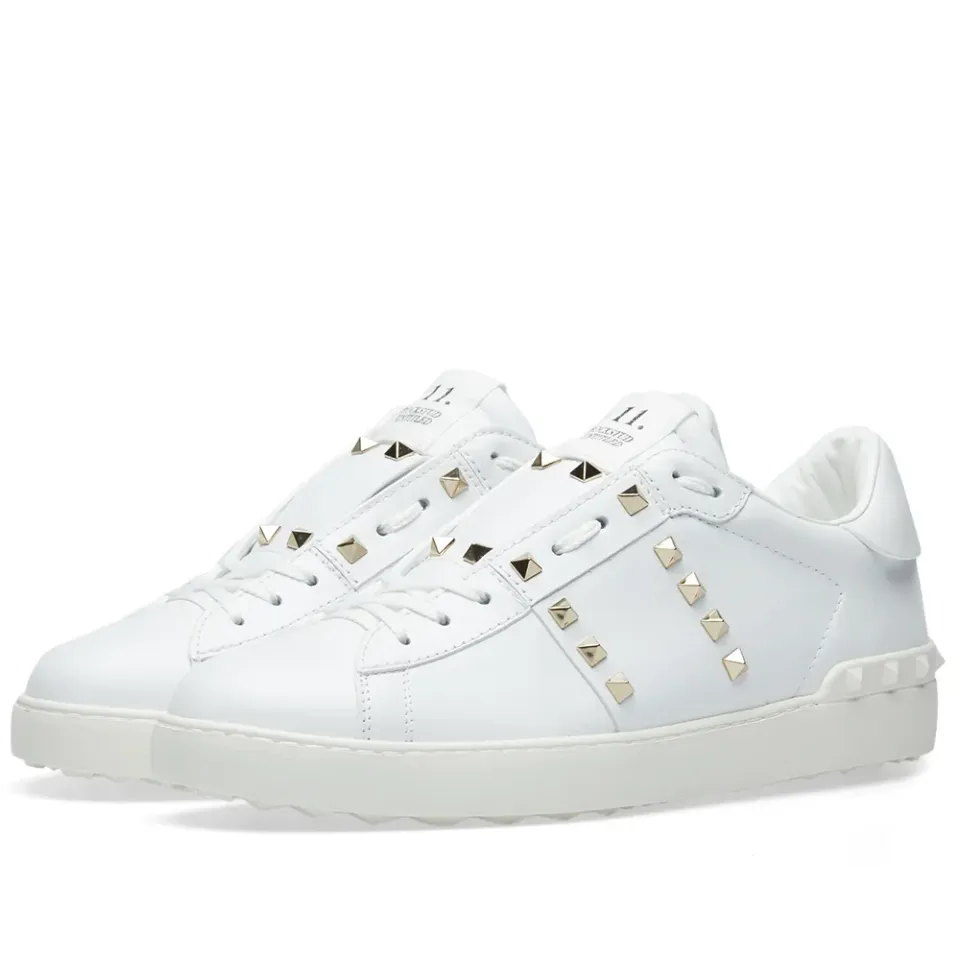 Open Low Rockstud Untitled Sneaker