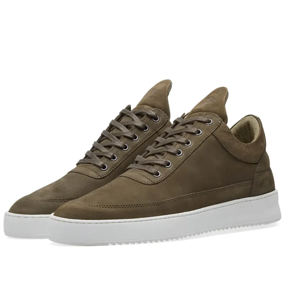 Low Top Sneaker