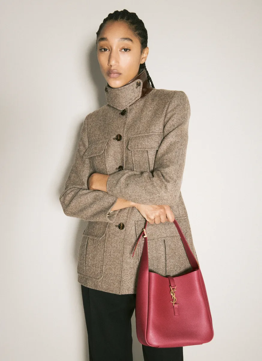 Le 5 à 7 Small Shoulder Bag