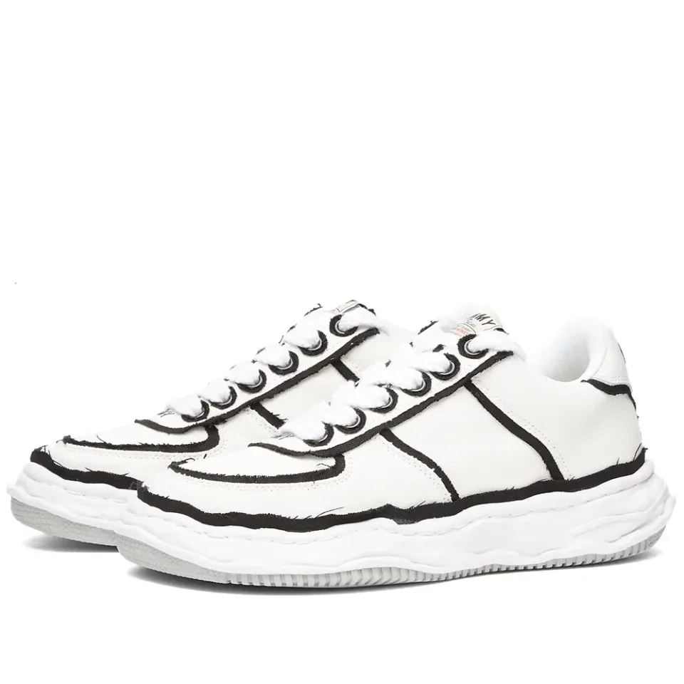 Wayne Low Original Sole Overhanging C