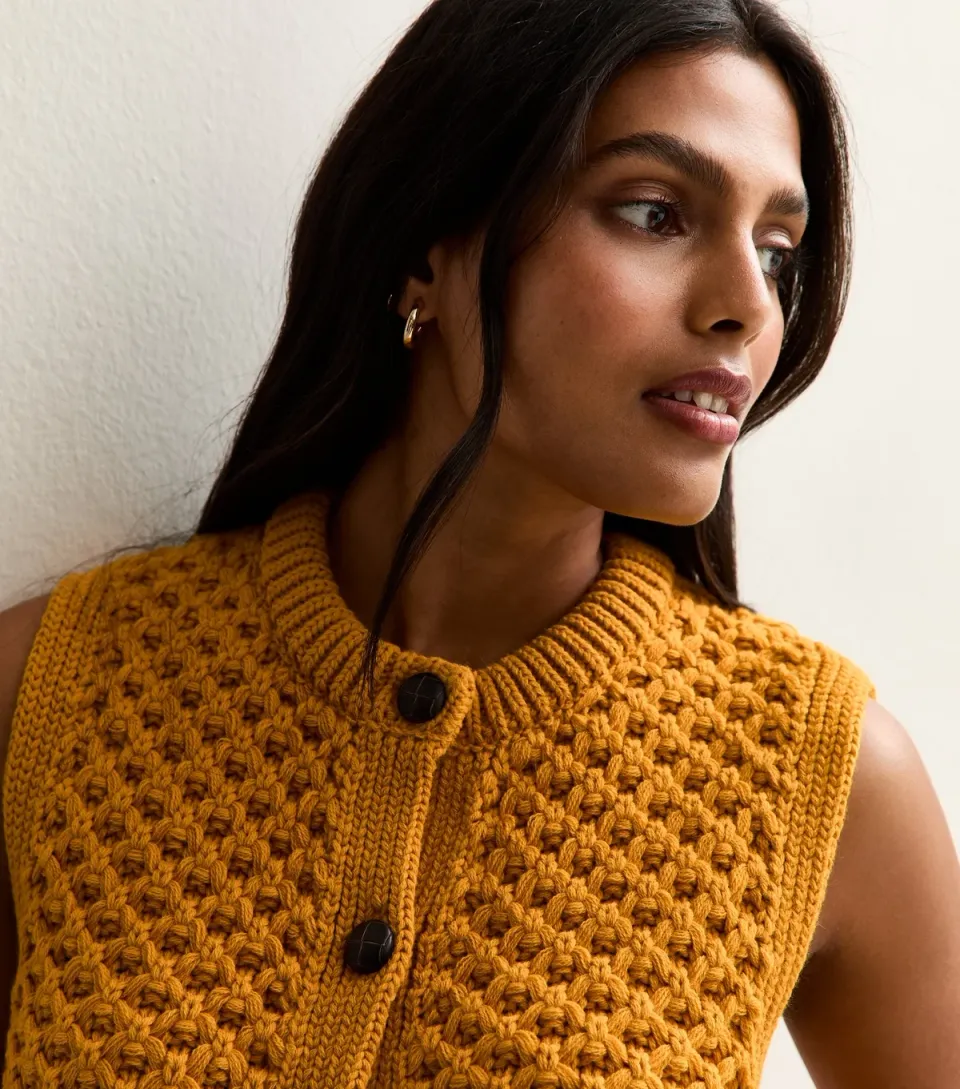 Women's Dark Yellow Moss Stitch Buttoned Waistcoat