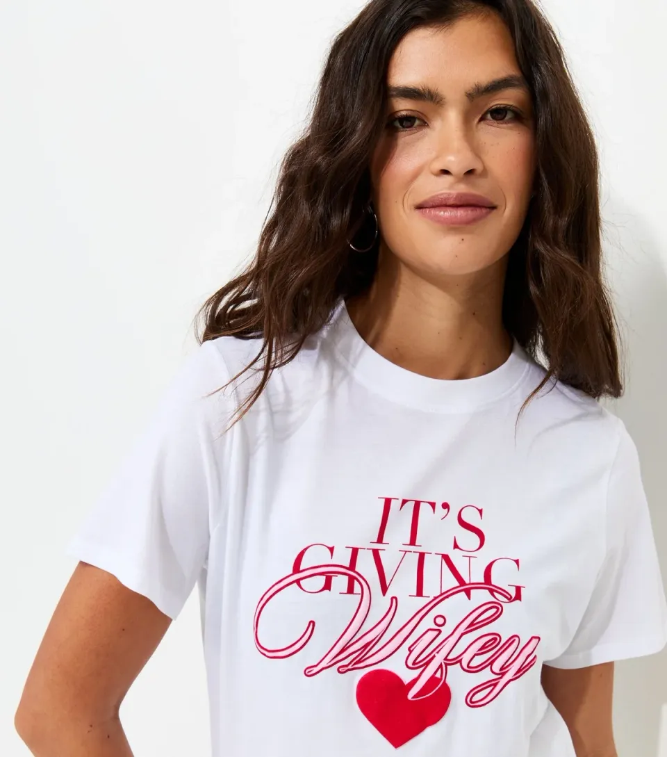 Women's White Cotton It's Giving Wifey Logo T-Shirt