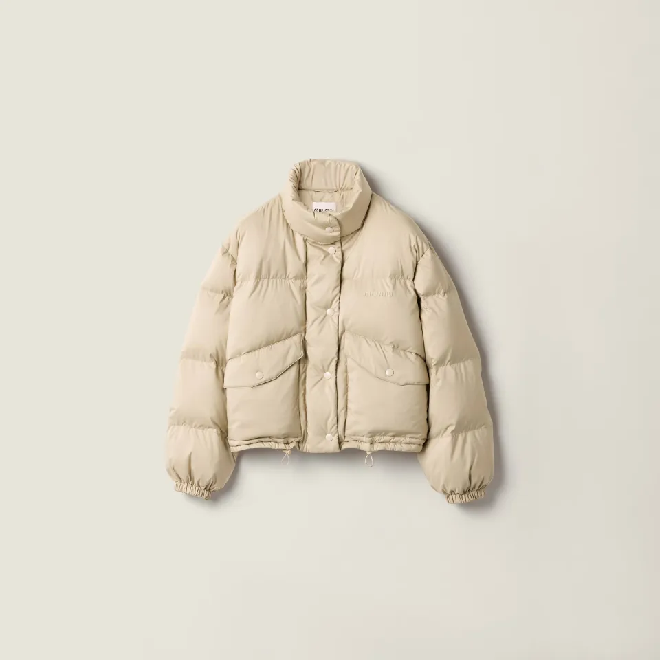 Technical pongé down jacket