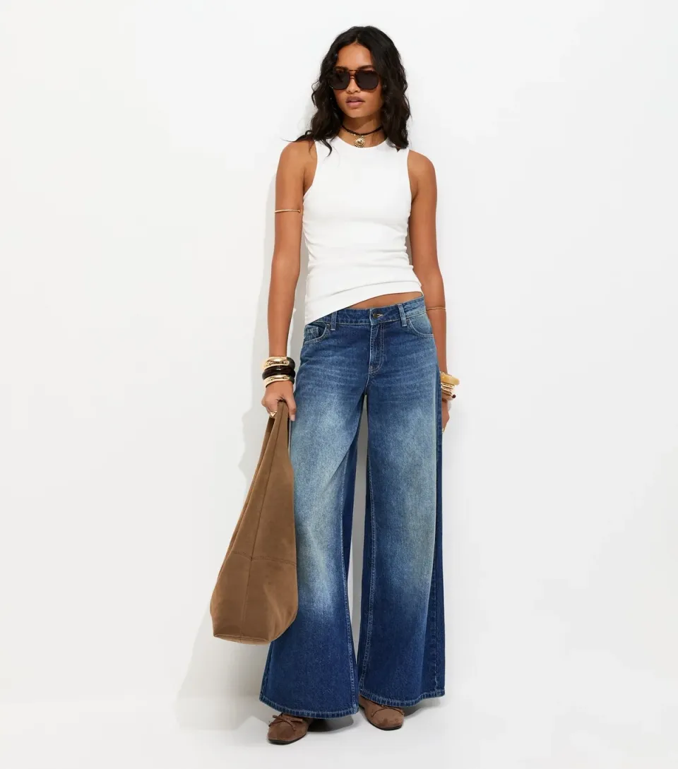 Women's Light Blue Wash Low Rise Super Wide Jeans