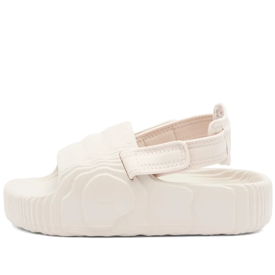 ADILETTE 22 XLG W
