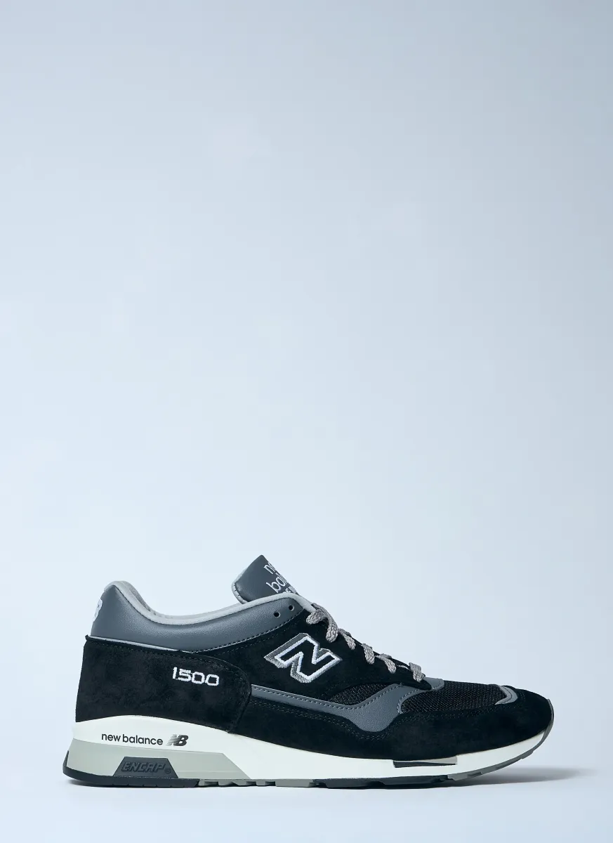 1500 Sneakers