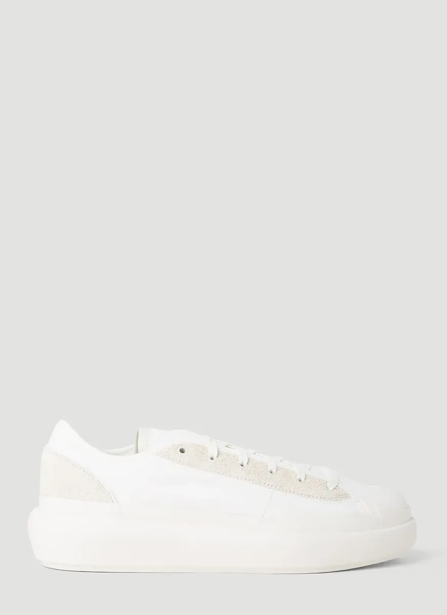 Ajatu Court Sneakers