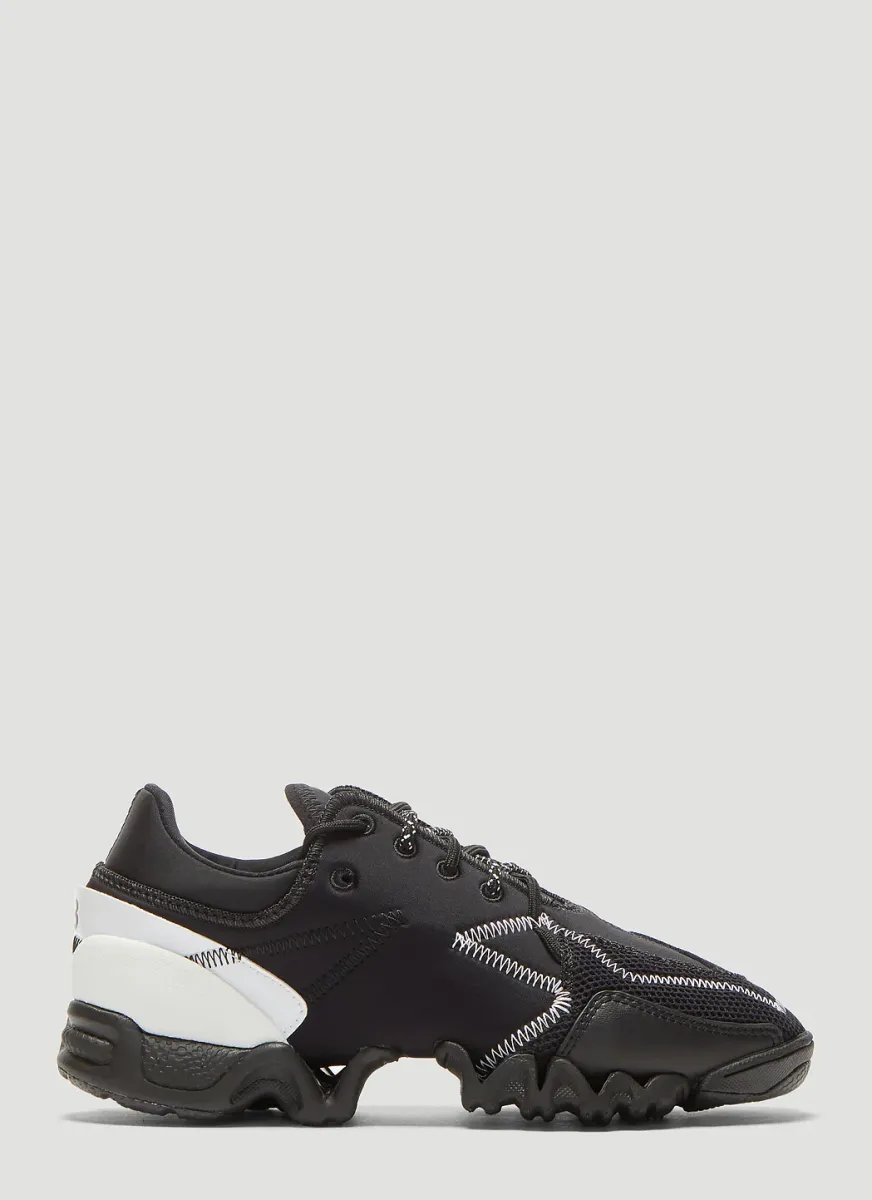 Ekika Sneakers