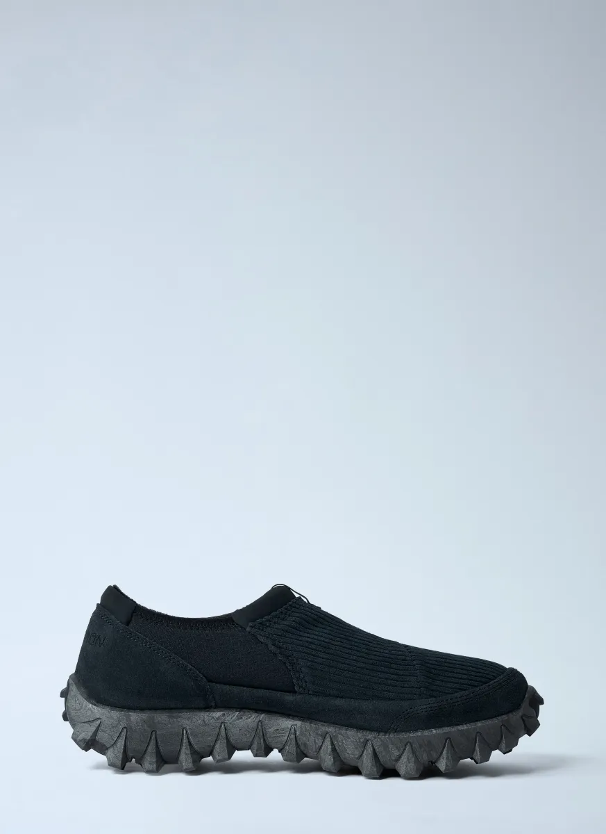 Snowclog Sneakers