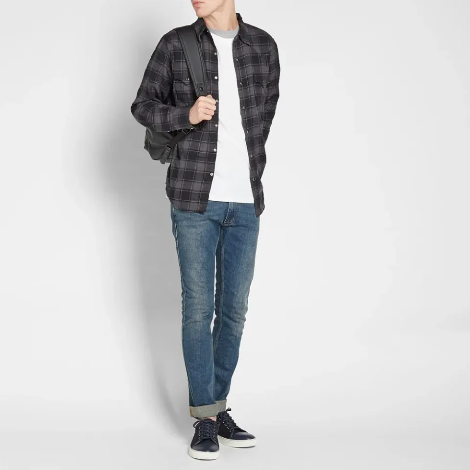 10 Double Layered Neck Tee