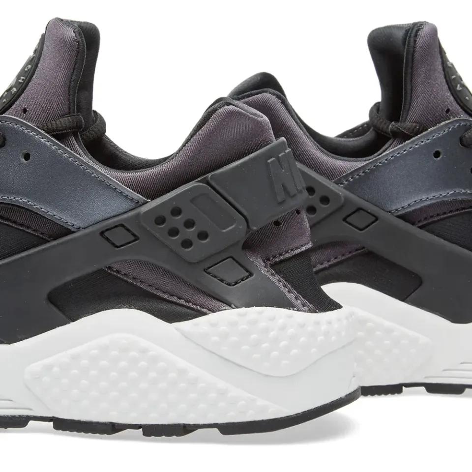 W Air Huarache SE
