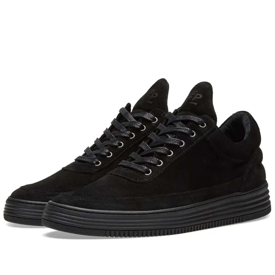 Low Top Sneaker