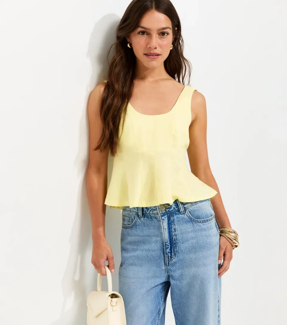 Women's Petite Light Yellow Linen Rich Scoop Neck Top