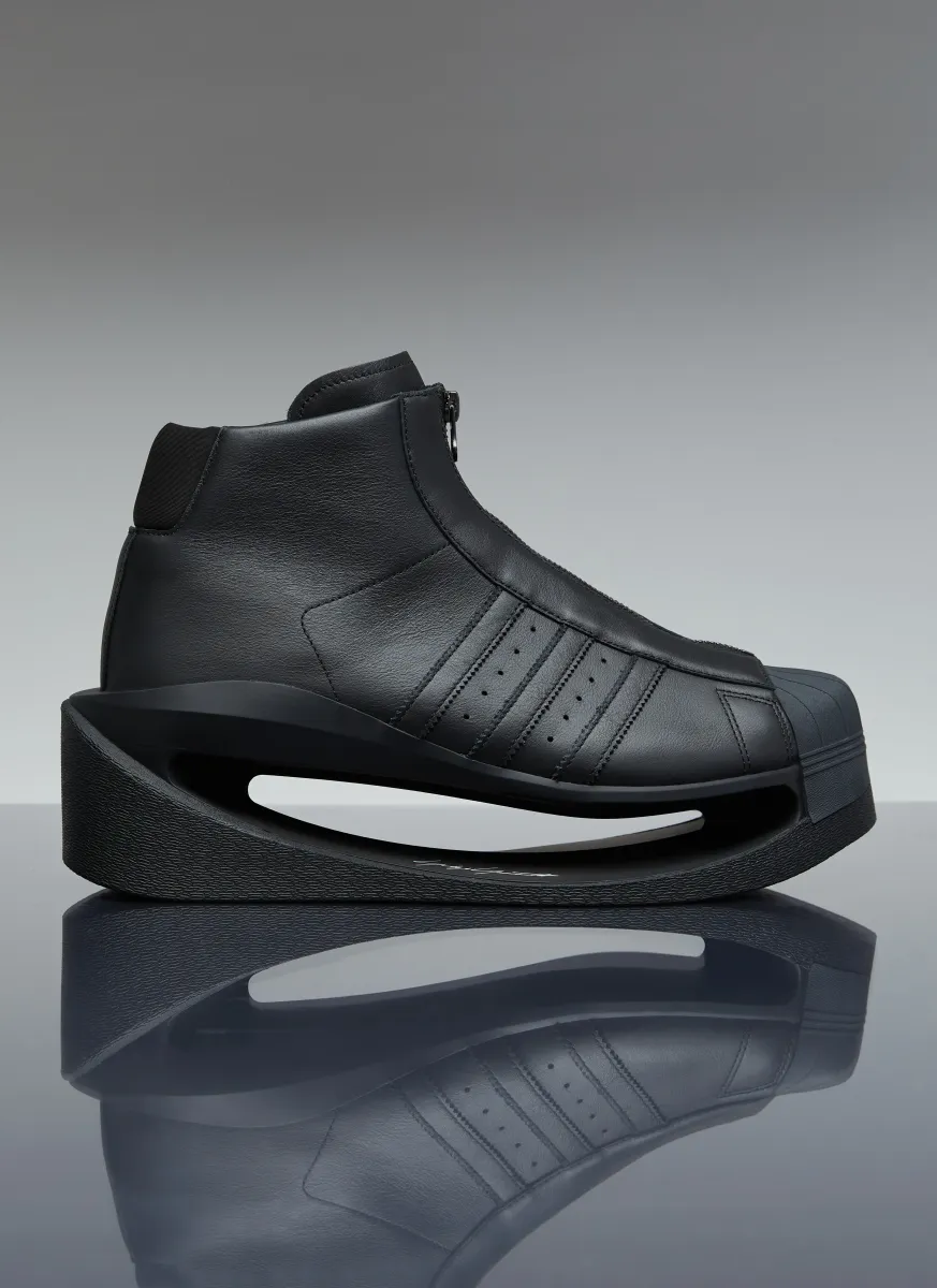 KDI Pro Sneakers