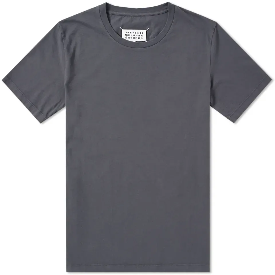 10 Classic Tee