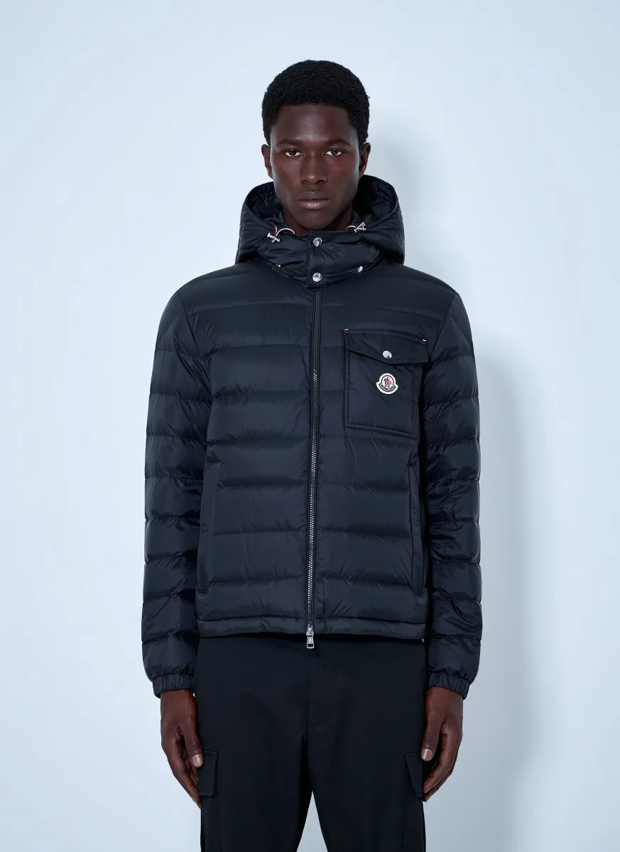 Verith Hooded Short Down Jacket