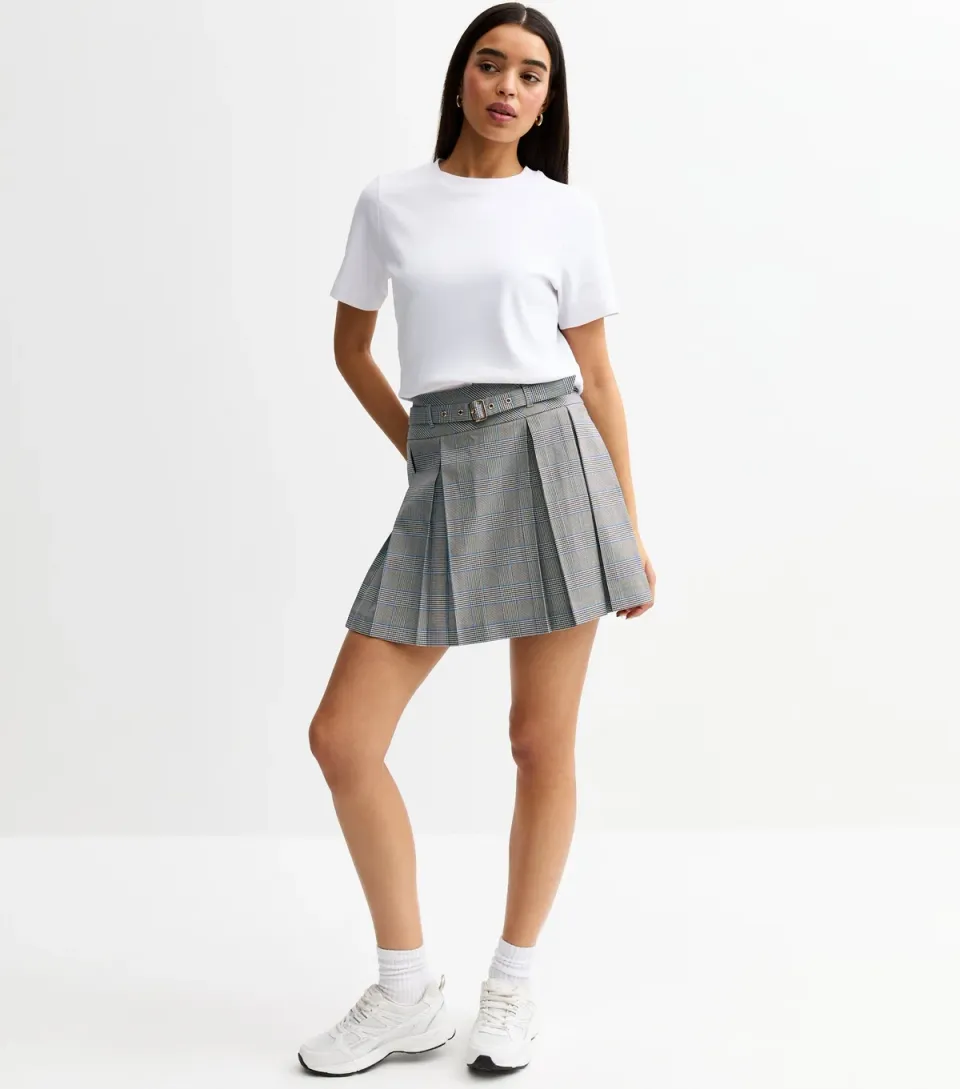 Women's Black Checked Plated Mini Skirt