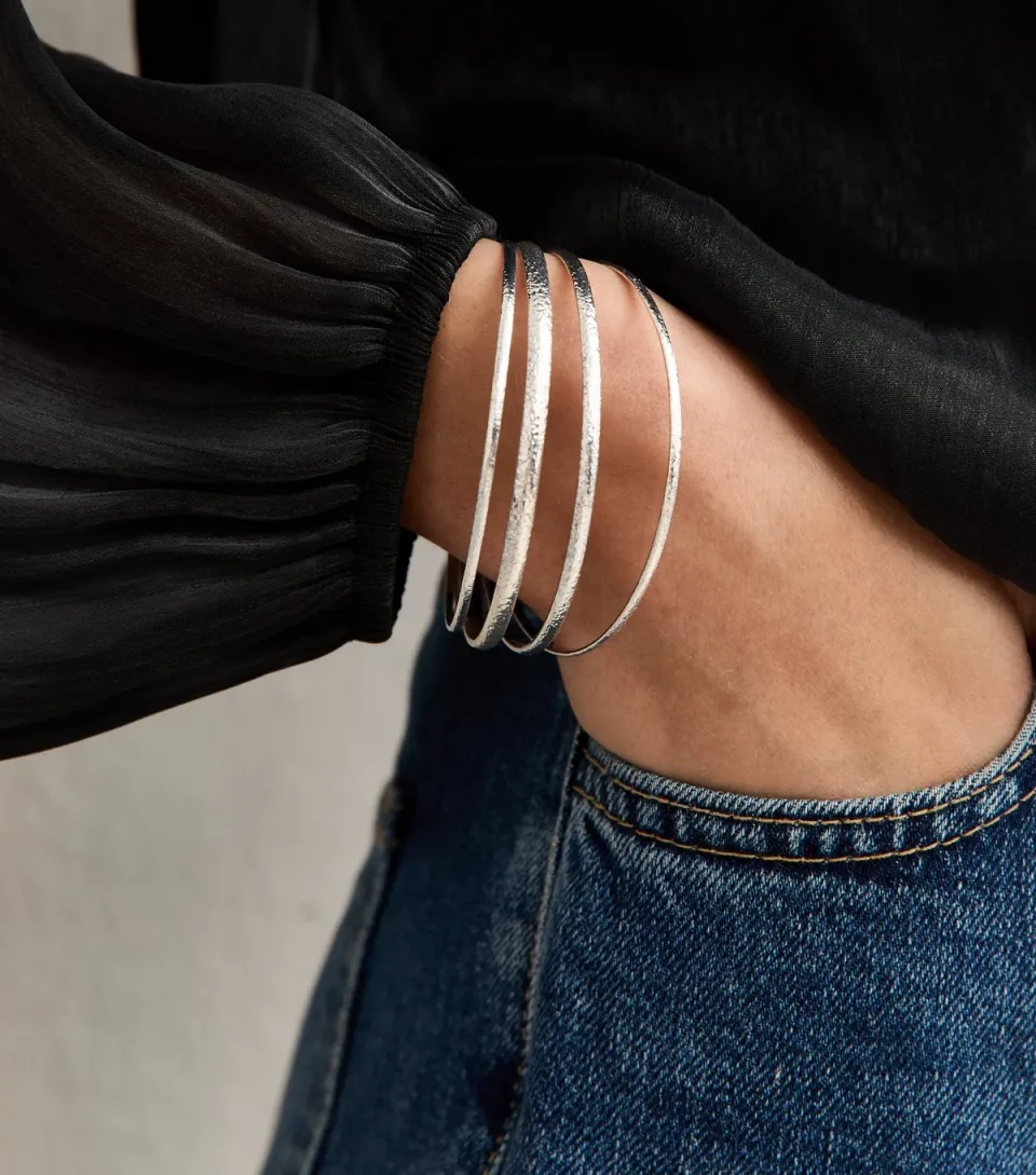 Pack of 4 Silver Tone Bangle Bracelets