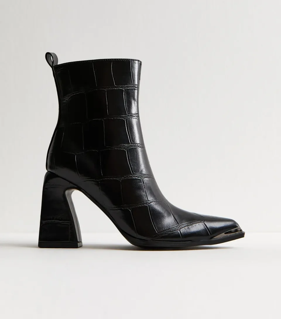 Women's Anthero Textured Ankle Boot