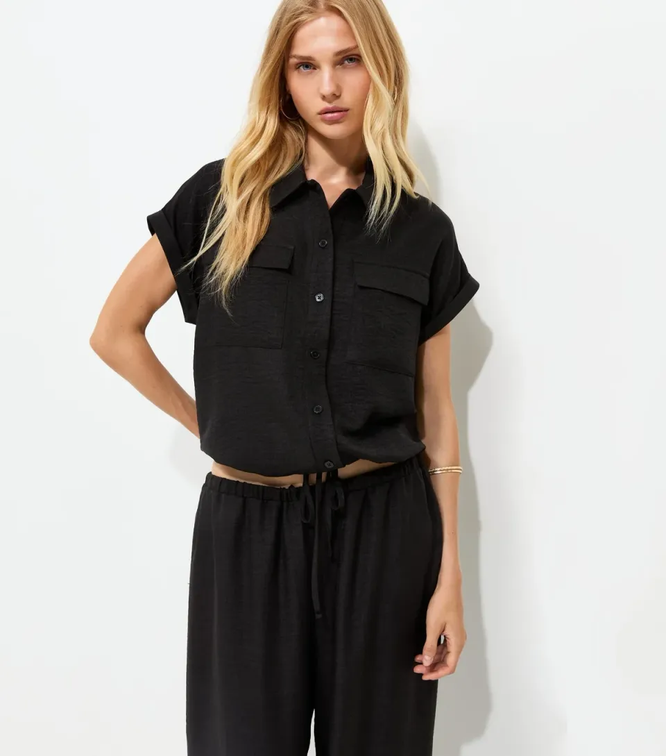 Women's Black Utility Pocket Short Sleeve Shirt