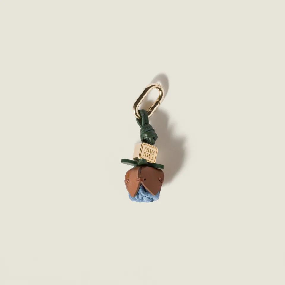 Leather micro trick