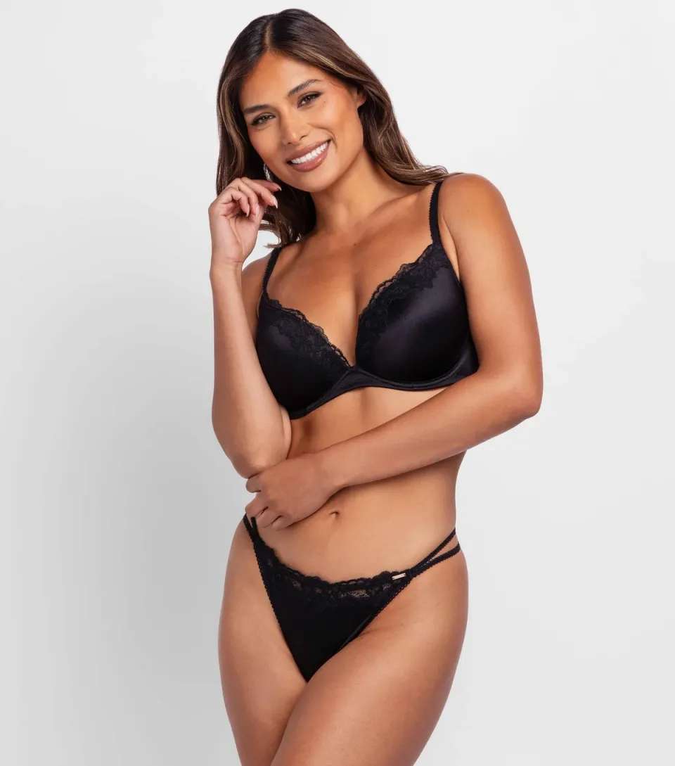 Women's Black Lace Trimmed Plunge Bra