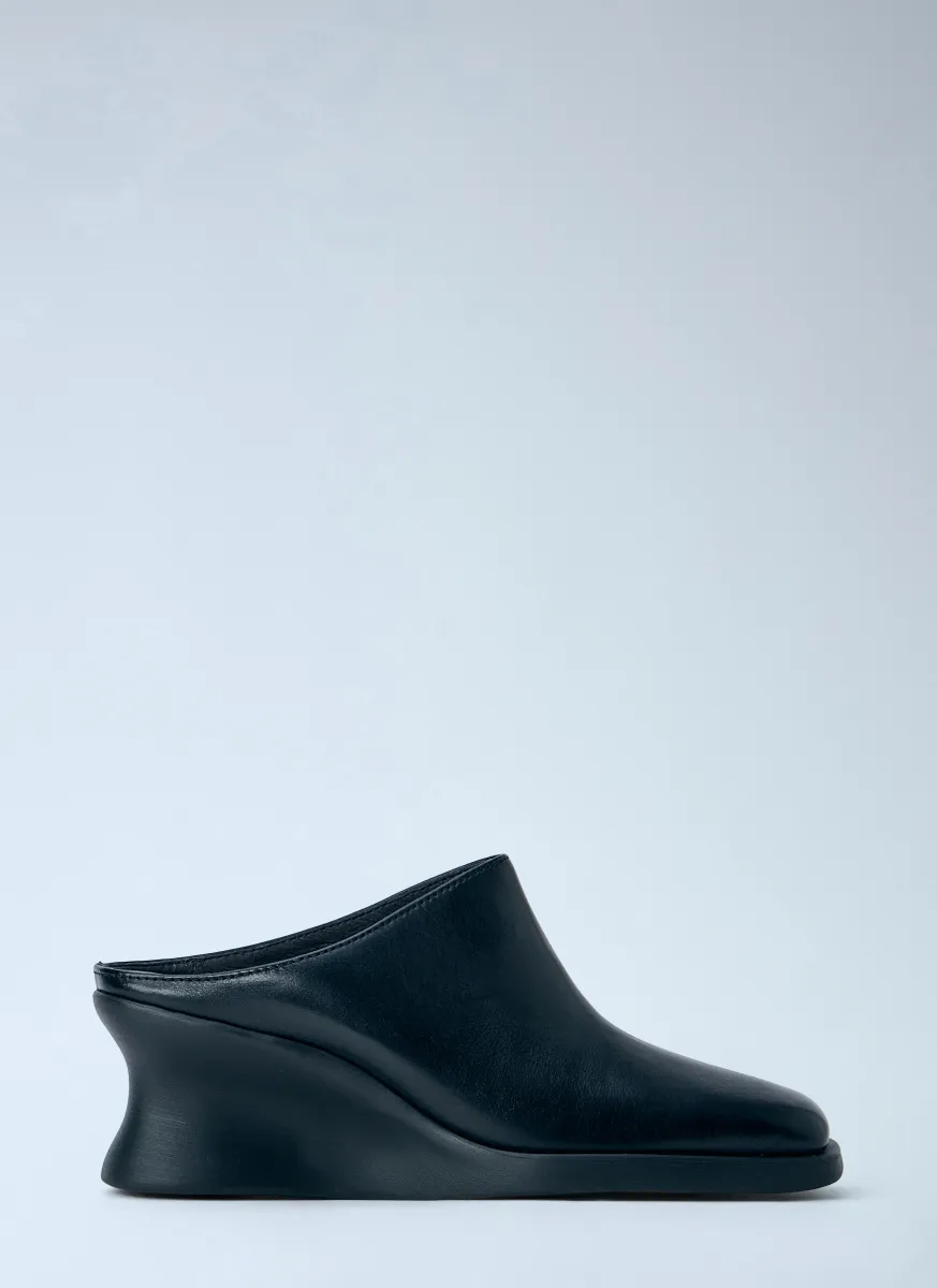 Louise Mules