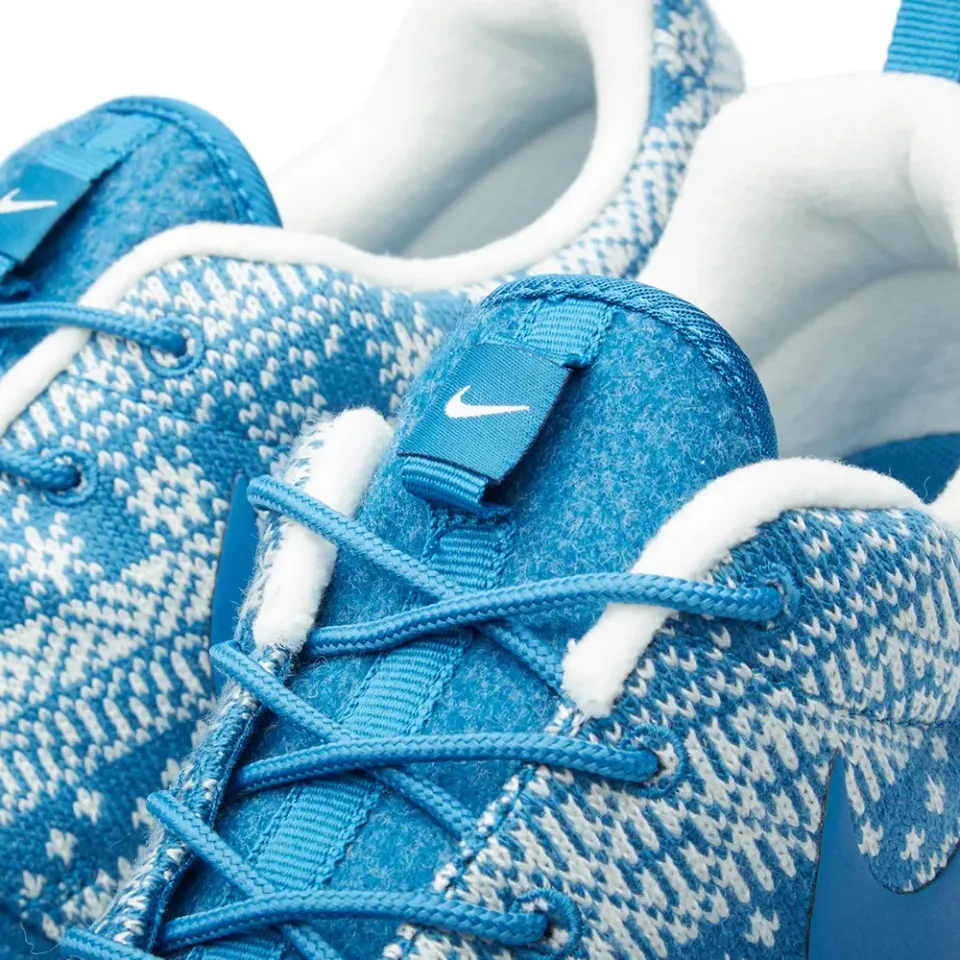 W Roshe One Winter