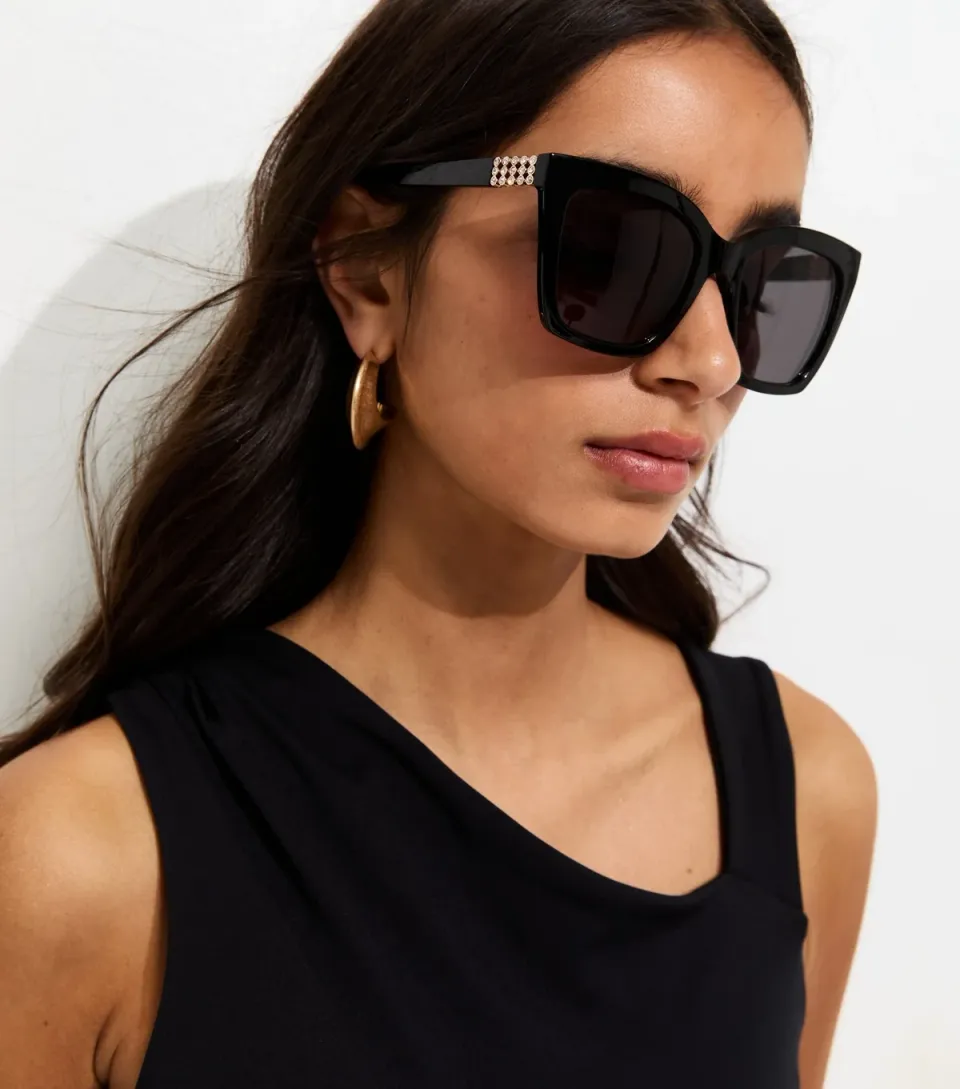 Black Diamante Embellished D-Frame Sunglasses