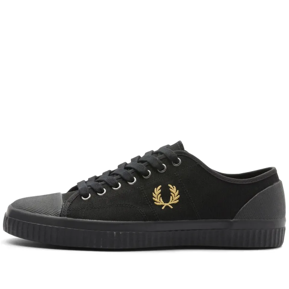 Hughes Low Canvas Sneaker