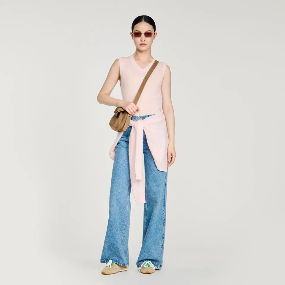 Embroidered short wool cashmere top
